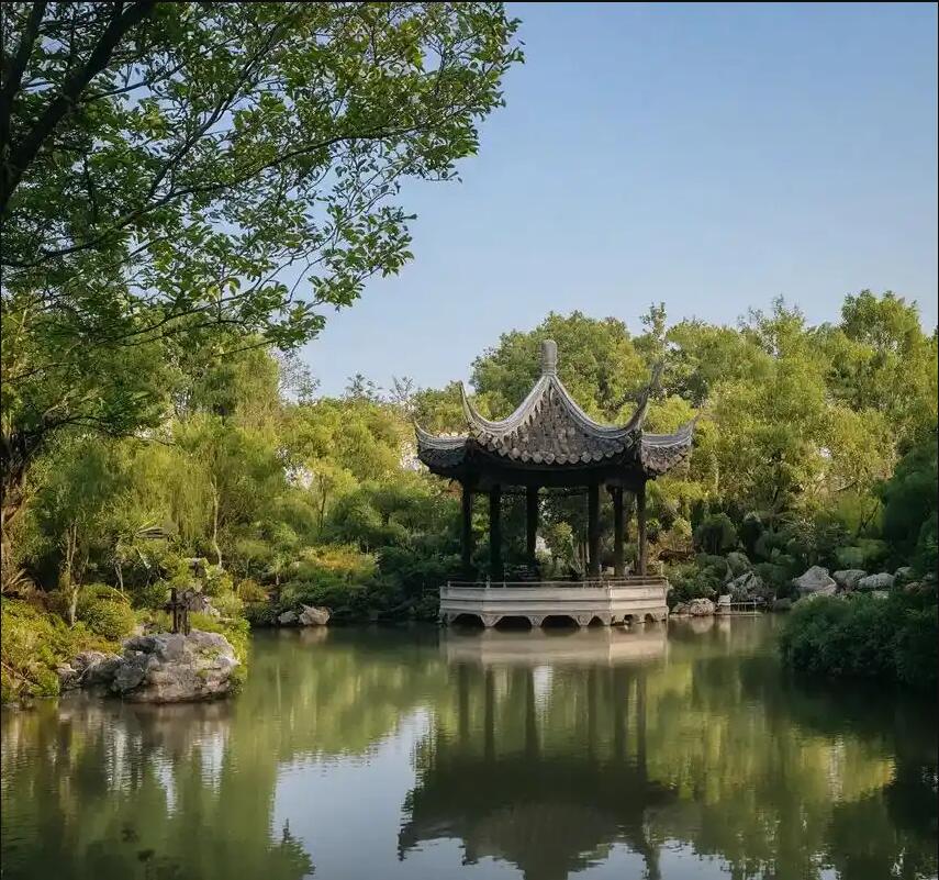 嘉峪关岑迷餐饮有限公司